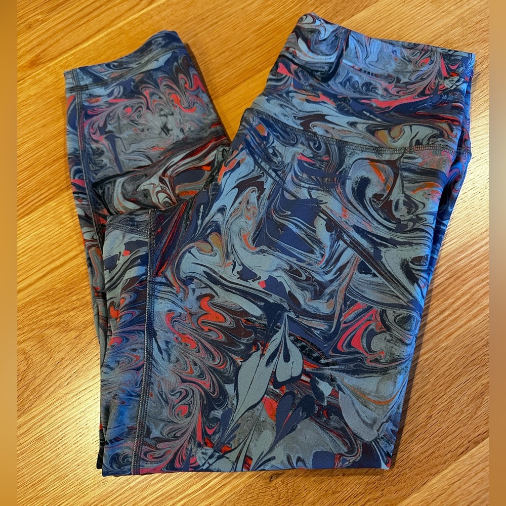 Lululemon Wunder Train Crop 23” Leggings in Mountain Marble Multi